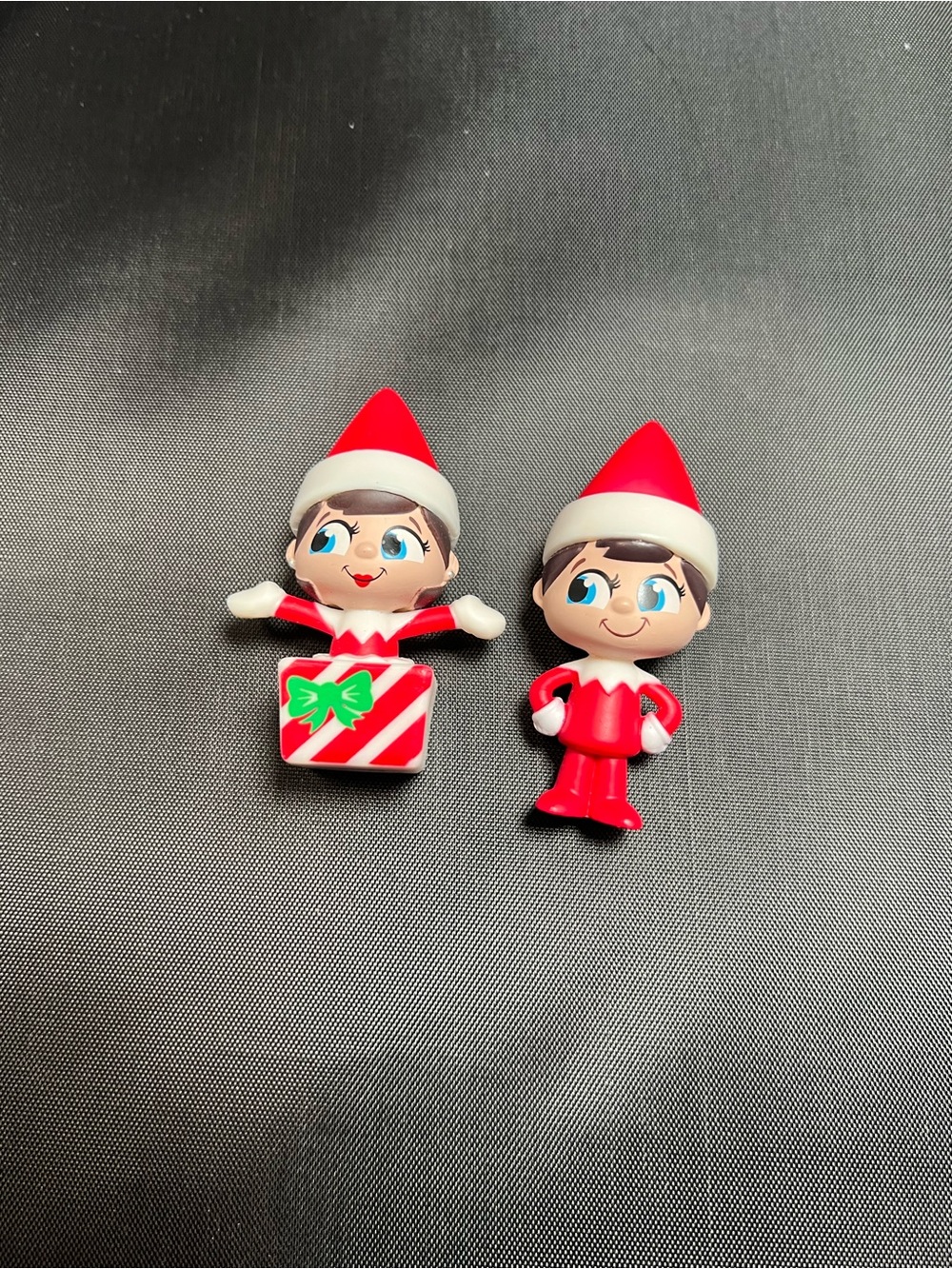Elf on the Shelf Mini Figures Pair Boy Girl Elves in Present Gift Box Christmas